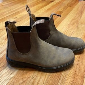 Blundstone boots. Size 6 AUS. Size 9 women’s US